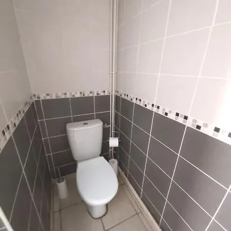Daire 65 M2 200 M Gare T-g-v 400 M Centre-ville Grand Parking 250 Places Gratuit Face Au