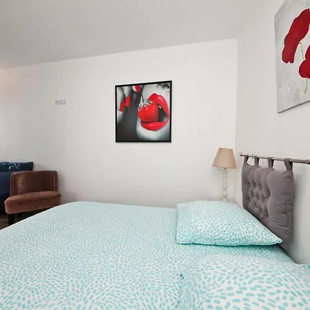 65 M2 200 M Gare T-g-v 400 M Centre-ville Grand Parking 250 Places Gratuit Face Au Appartement Arras